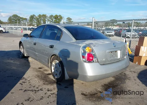 2003 Nissan Altima 2.5 S z USA, uszkodzony, nr VIN 1N4AL11D13C152154